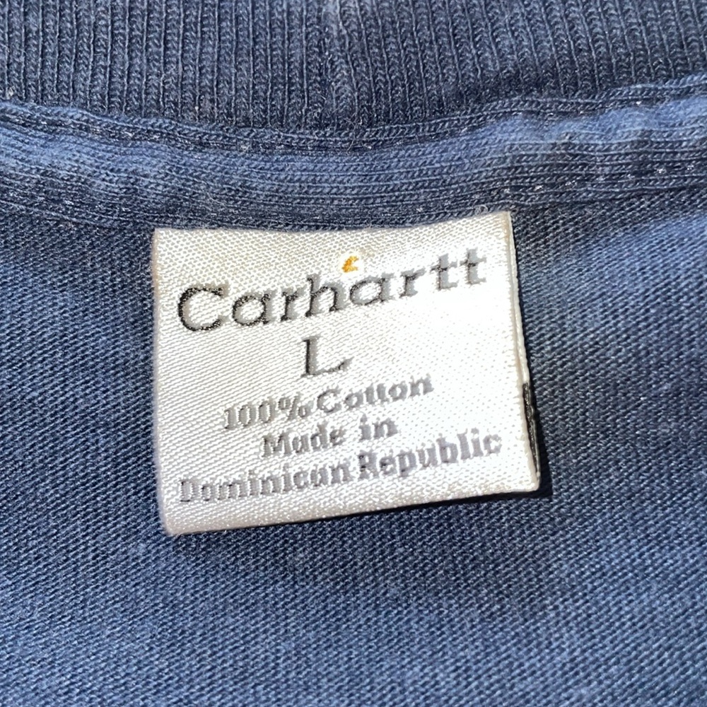Carhartt logo pocket tee in navy blue. 100% cotton. Men's L. Like new condition. - Picture 5 of 7